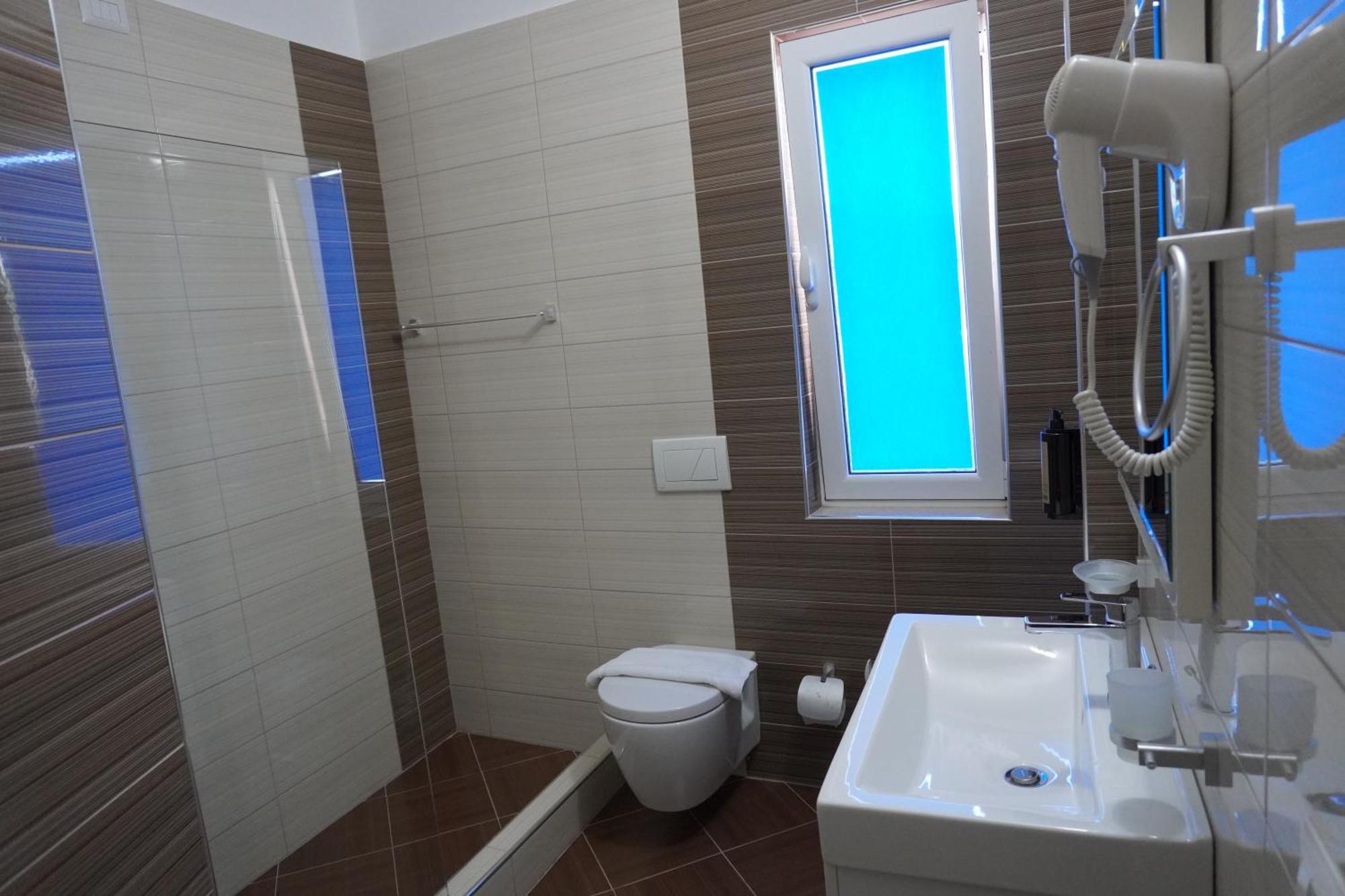 Hotel Agel Sarandë 객실 사진